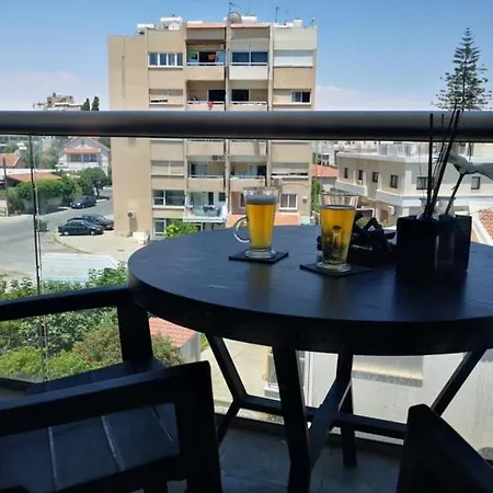 Loizou Holdings Flat 301 Apartament